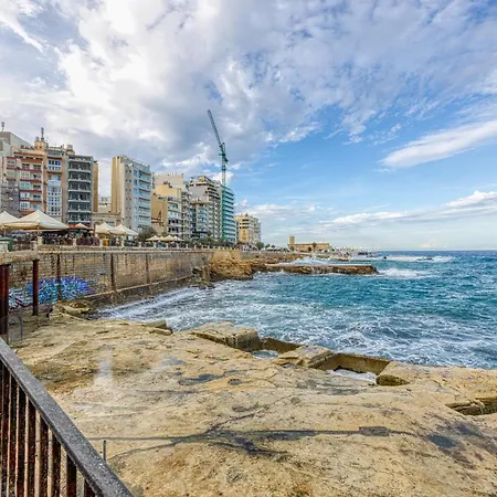 شقة Rokna Seaview *